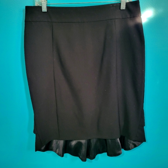 🏷1/$15, 2/$20, 3/$27 Ricki's mermaid pencil skirt - Picture 2 of 4